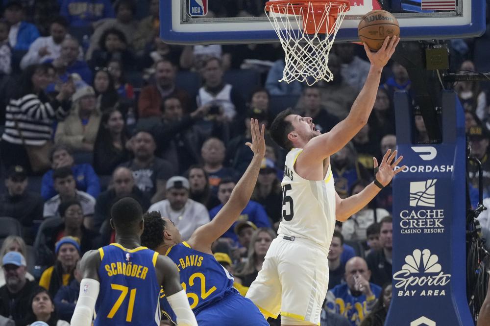 场均得分与 场均得分与